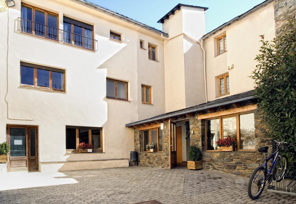 Alberg Anna Maria Janer Llivia Exterior photo